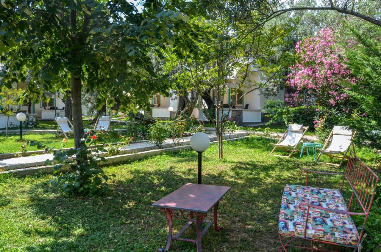 Ergul Motel Küçükkuyu Exterior photo